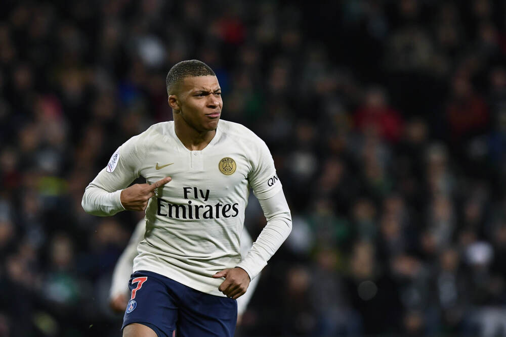 【数读IPO】今日2只新股上市 涉及国内集成电路晶圆级先进封测龙头